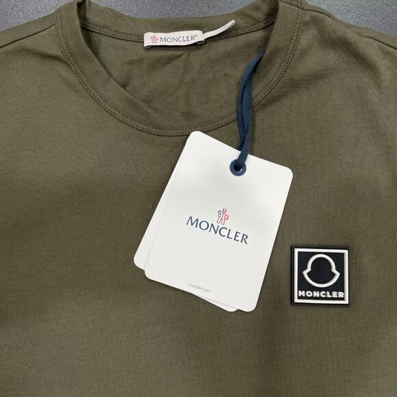 MONCLER | T-Shirt With Patch Men’s - Picture 6 of 12